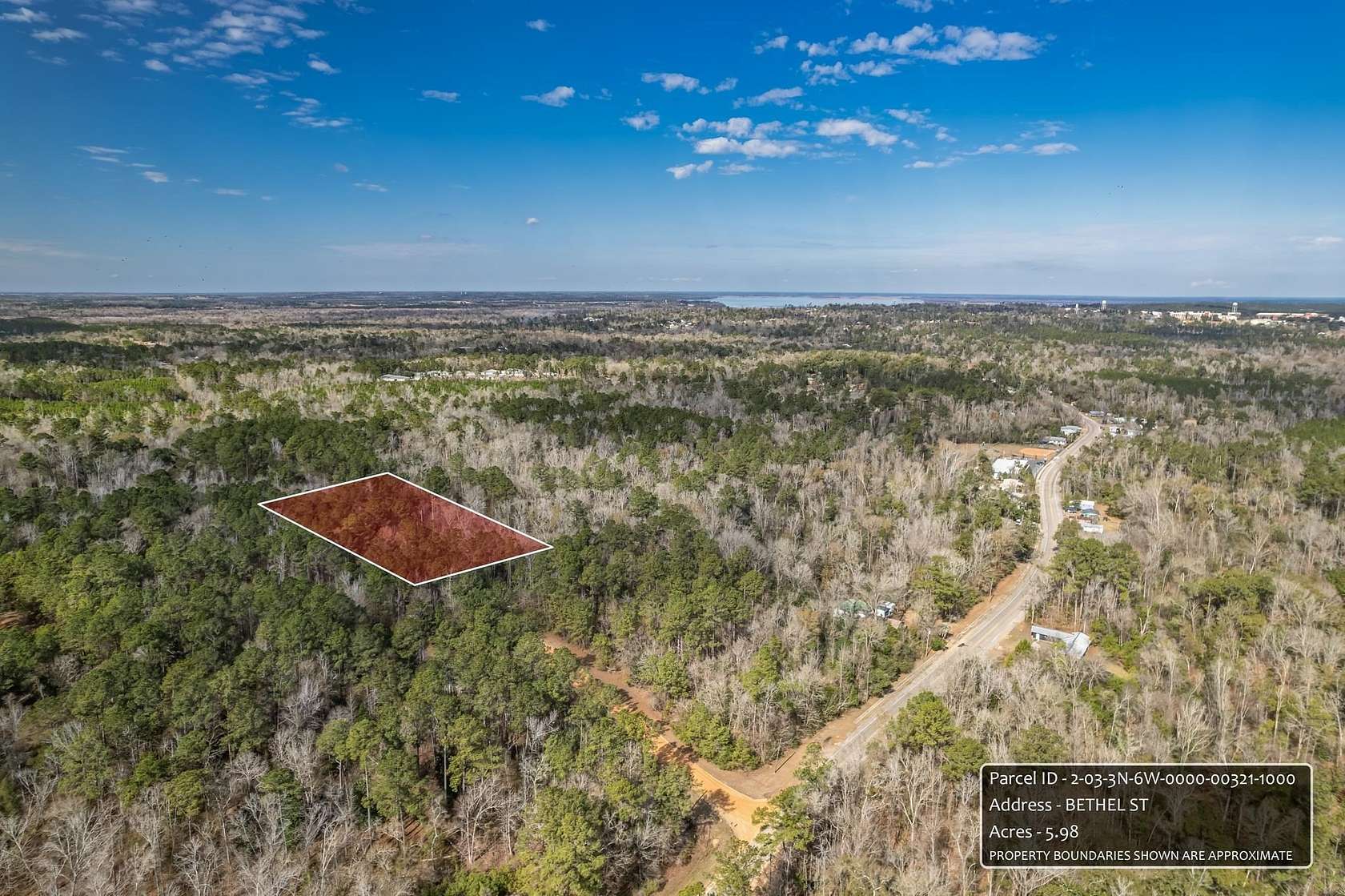 6 Acres of Residential Land for Sale in Chattahoochee, Florida