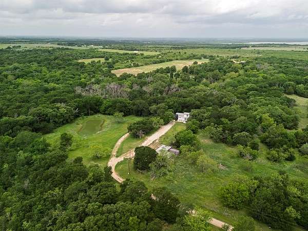 19.7 Acres of Land with Home for Sale in Hubbard, Texas