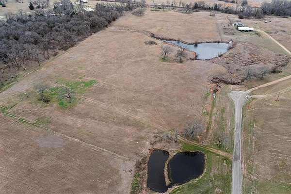 13 Acres of Land for Sale in Athens, Texas