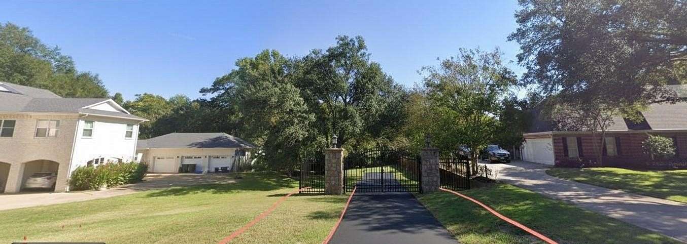 6.84 Acres of Residential Land for Sale in Nacogdoches, Texas