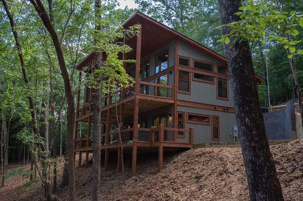 2.45 Acres of Land with Home for Sale in Blue Ridge, Georgia
