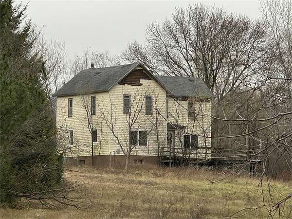 9 Acres of Residential Land with Home for Sale in Fairbank, Iowa