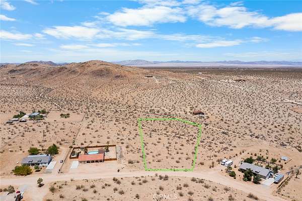 2.76 Acres of Residential Land for Sale in Joshua Tree, California