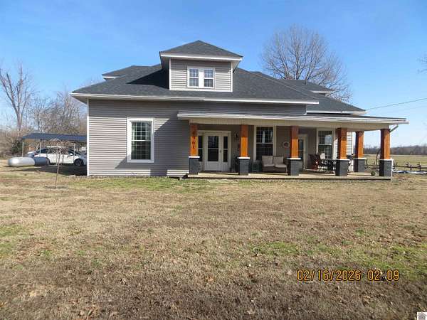 2.14 Acres of Residential Land with Home for Sale in Clinton, Kentucky