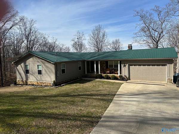 2.5 Acres of Land with Home for Sale in Glencoe, Alabama