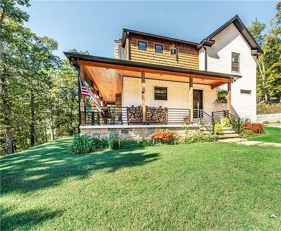 8.38 Acres of Residential Land with Home for Sale in Eureka Springs, Arkansas