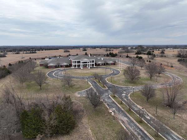 10 Acres of Commercial Land for Sale in Hugo, Oklahoma