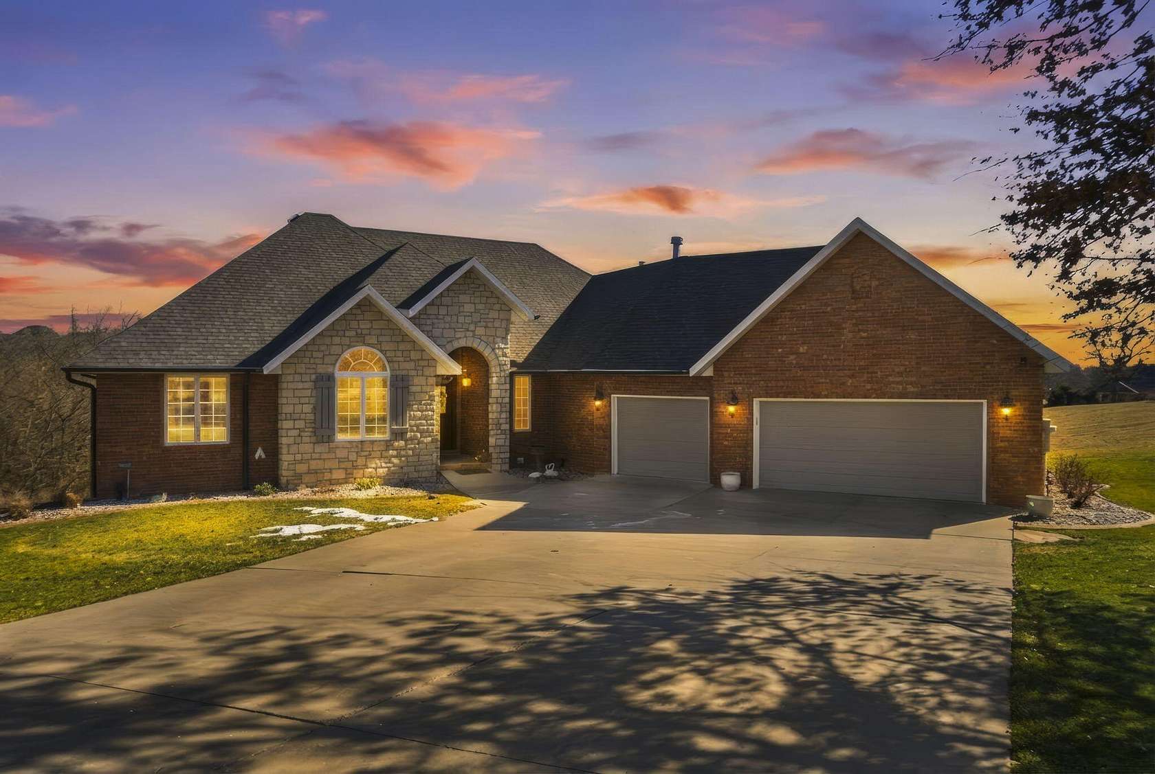 3.43 Acres of Residential Land with Home for Sale in Nixa, Missouri