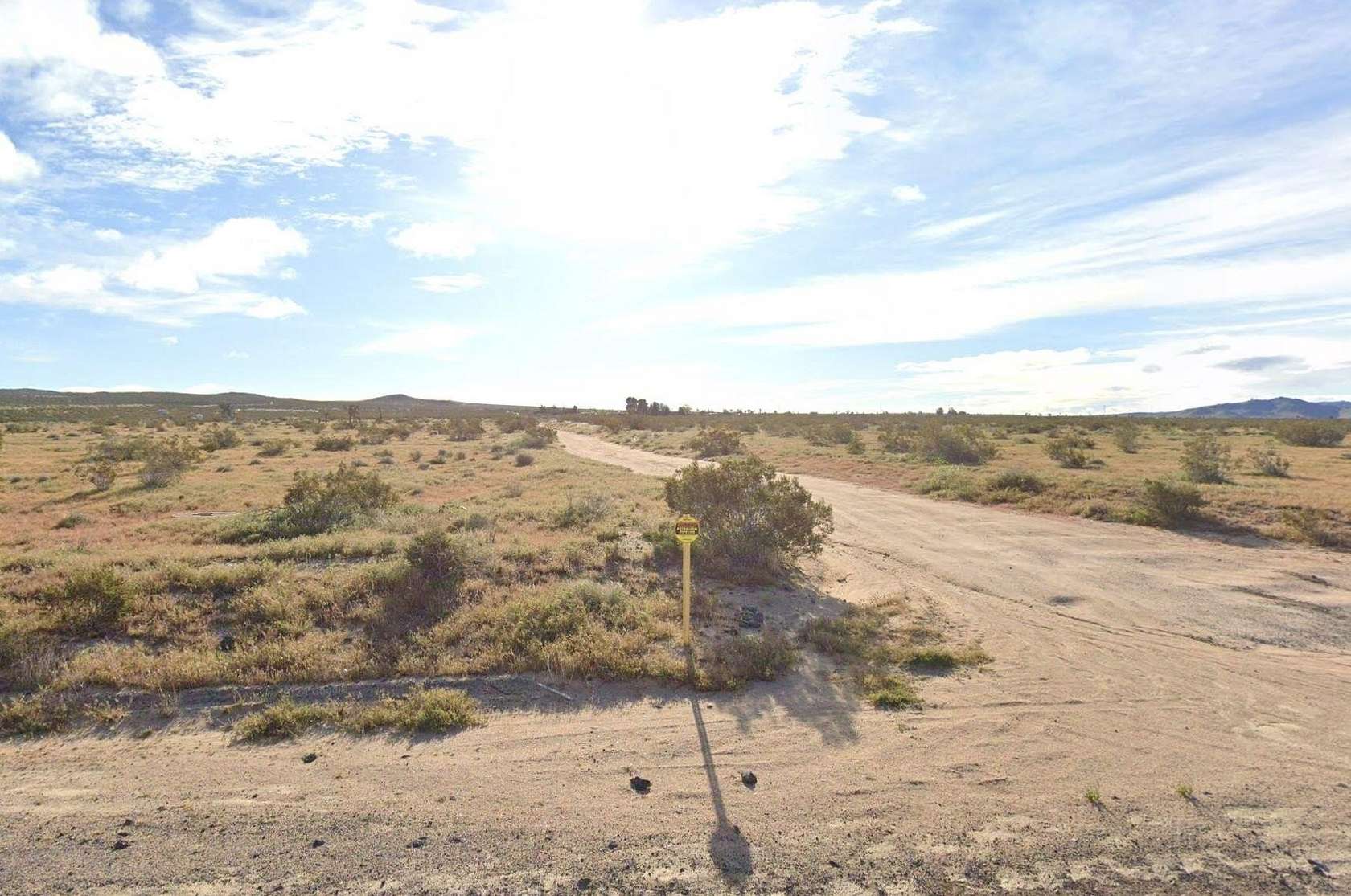 Residential Land for Sale in Lancaster, California