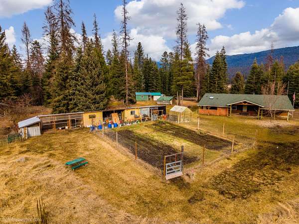 20 Acres of Agricultural Land with Home for Sale in Cusick, Washington