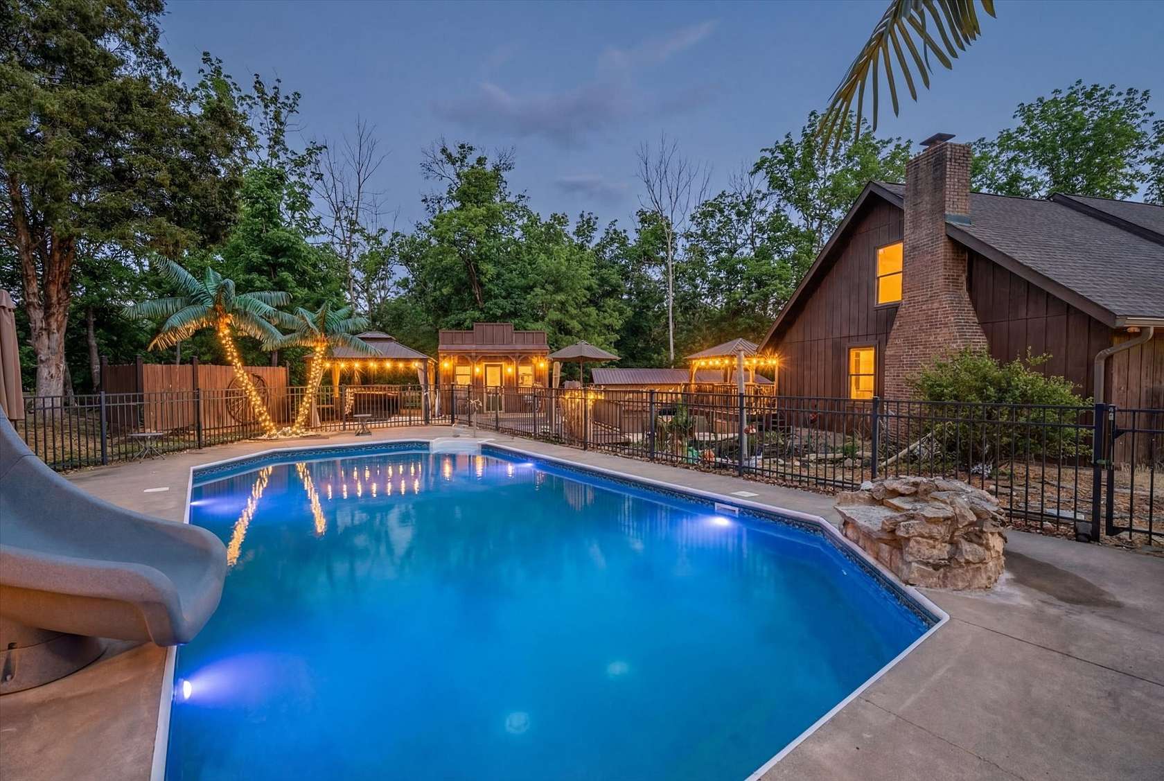 2.9 Acres of Land with Home for Sale in Clarksville, Tennessee