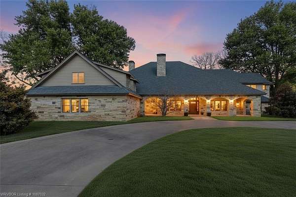 5.5 Acres of Residential Land with Home for Sale in Fort Smith, Arkansas