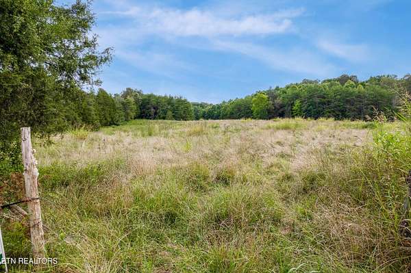 12 Acres of Land for Sale in Kodak, Tennessee