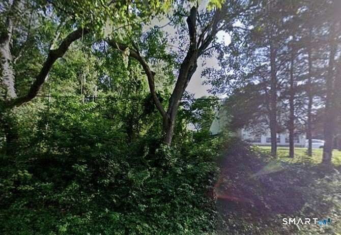 0.92 Acres of Residential Land for Sale in Madison, Connecticut