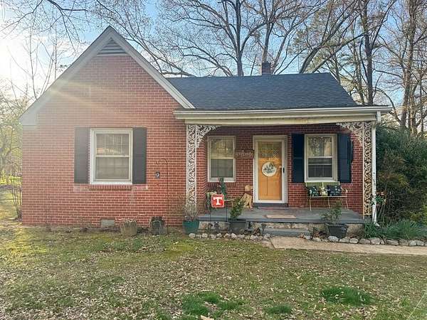 1.9 Acres of Land with Home for Sale in Huntingdon, Tennessee
