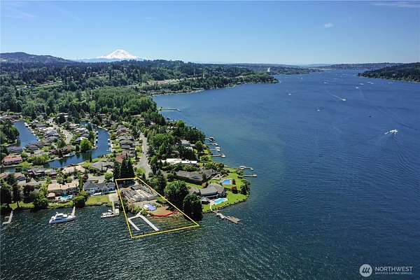 1 Acre of Residential Land for Sale in Bellevue, Washington