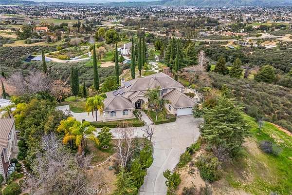 5.42 Acres of Residential Land with Home for Sale in Calimesa, California