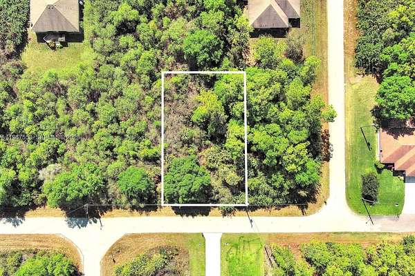0.25 Acres of Residential Land for Sale in Lehigh Acres, Florida
