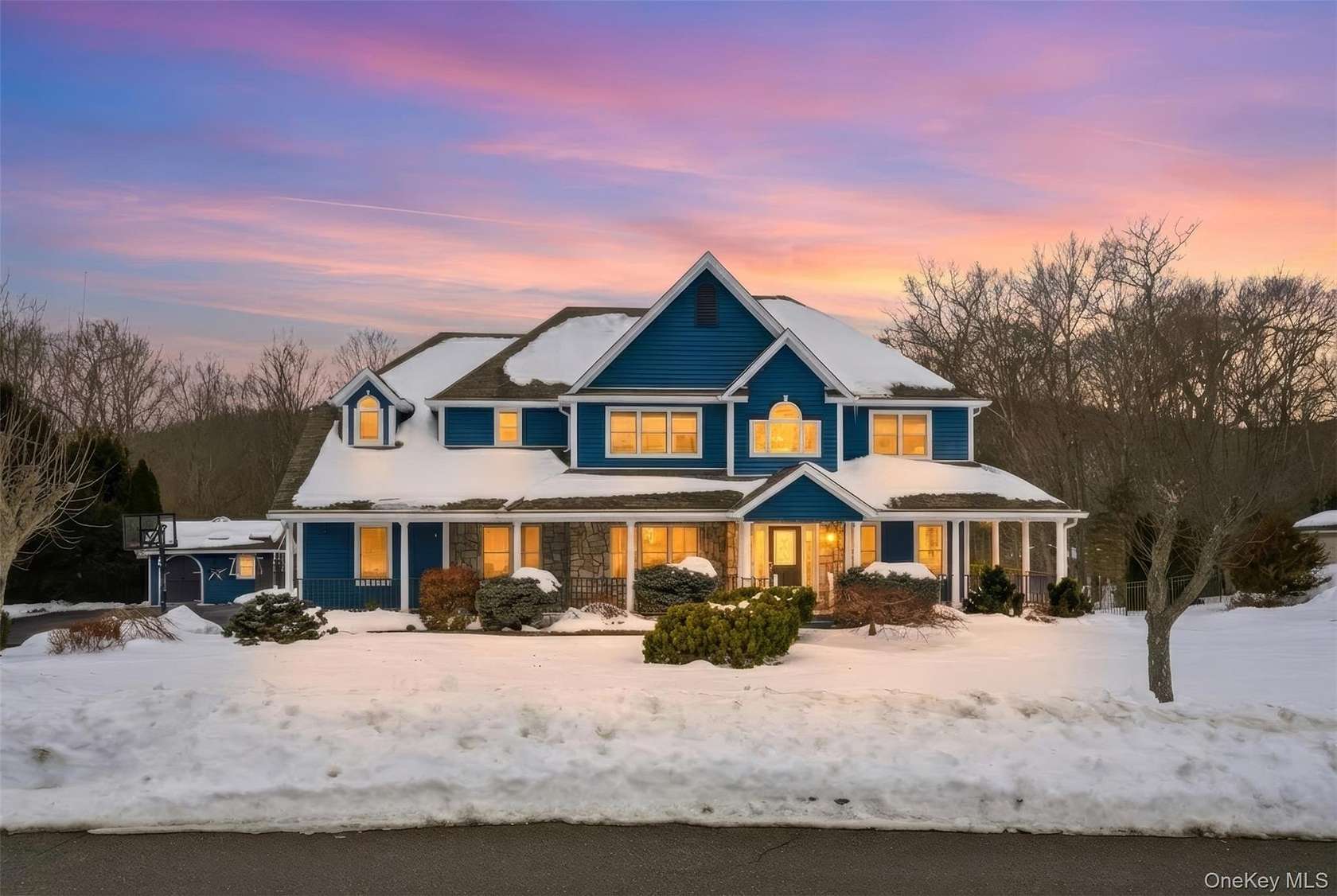 1.6 Acres of Residential Land with Home for Sale in Tuxedo Park, New York