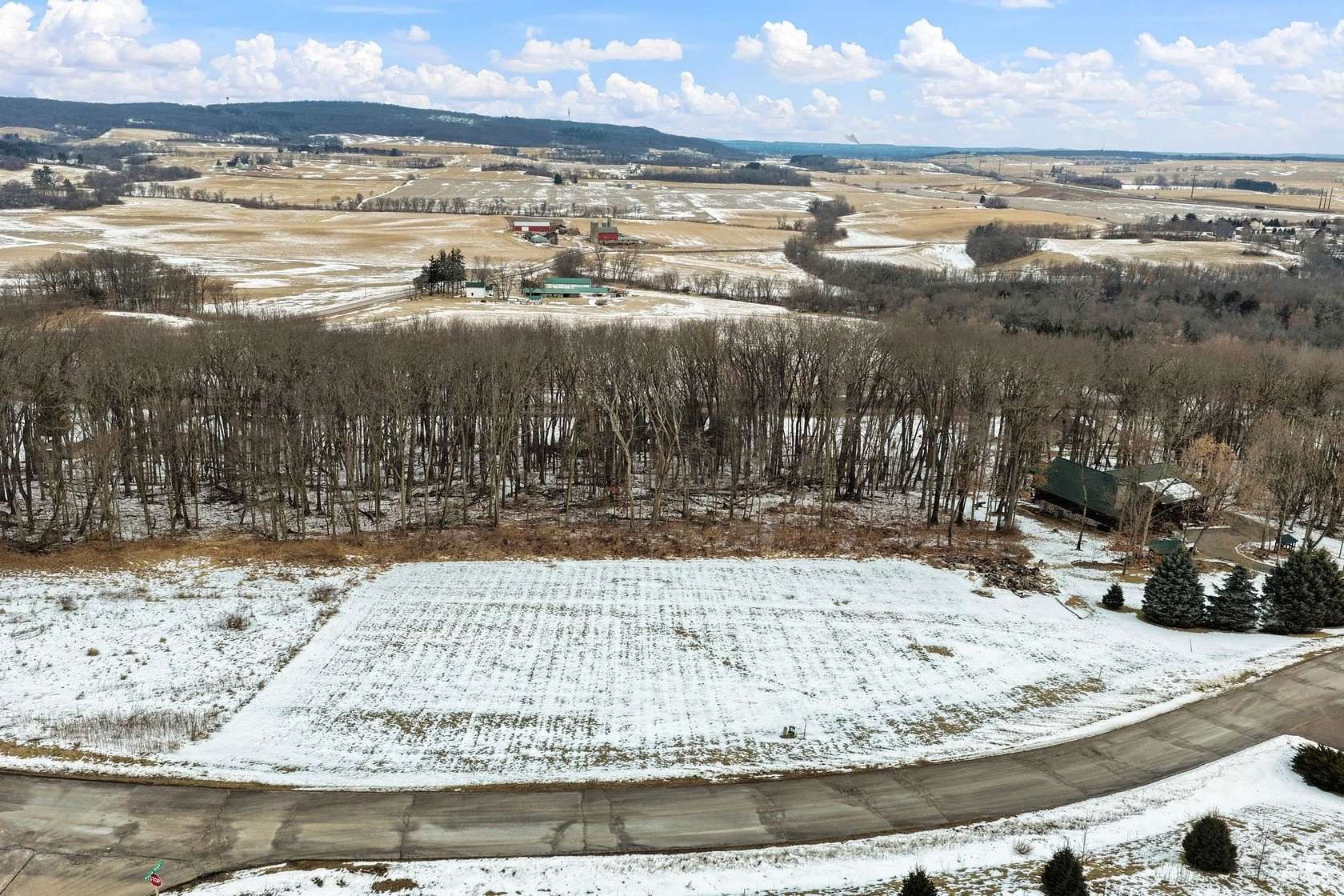 2.14 Acres of Residential Land for Sale in Portage, Wisconsin