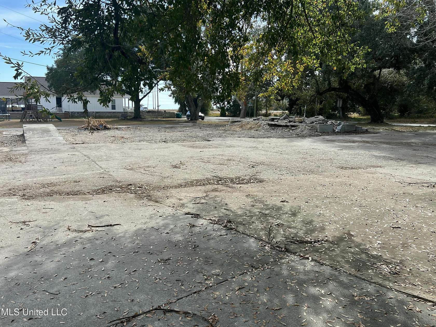 0.32 Acres of Mixed-Use Land for Sale in Gulfport, Mississippi