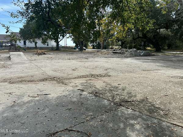 0.32 Acres of Mixed-Use Land for Sale in Gulfport, Mississippi