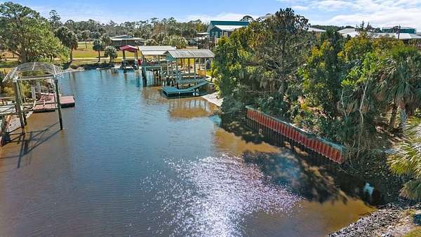 0.12 Acres of Land for Sale in Suwannee, Florida