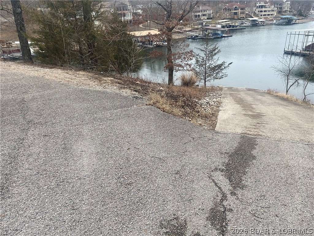 3 Acres of Residential Land for Sale in Sunrise Beach, Missouri