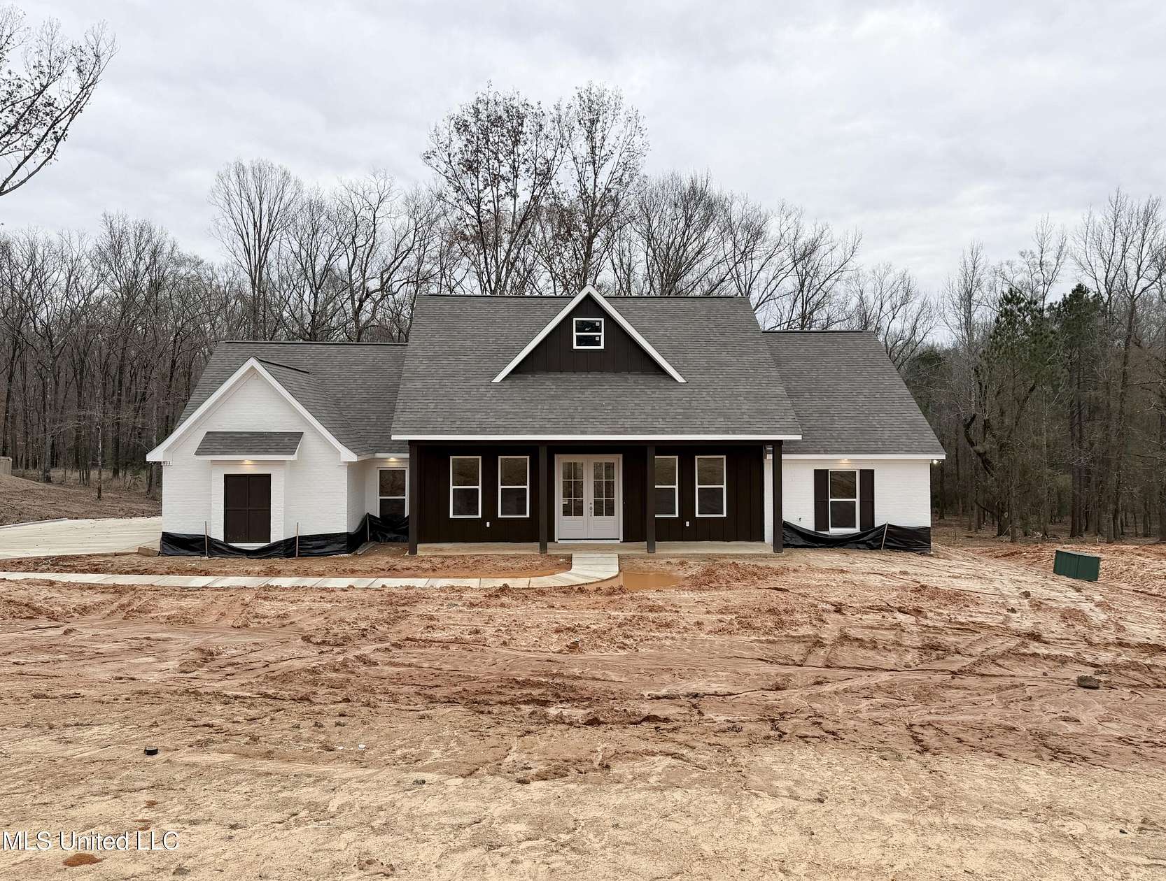 2.65 Acres of Residential Land with Home for Sale in Florence, Mississippi