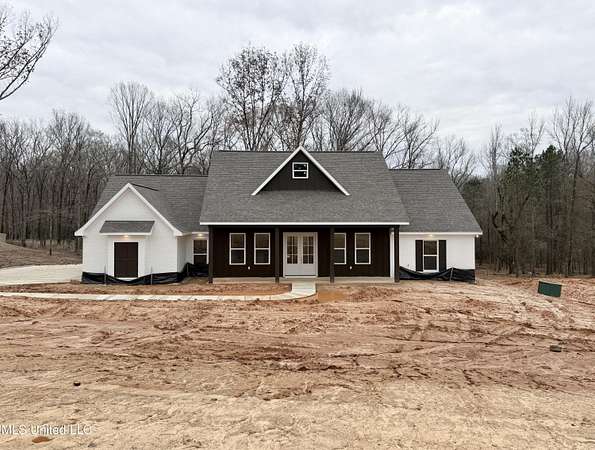 2.65 Acres of Residential Land with Home for Sale in Florence, Mississippi