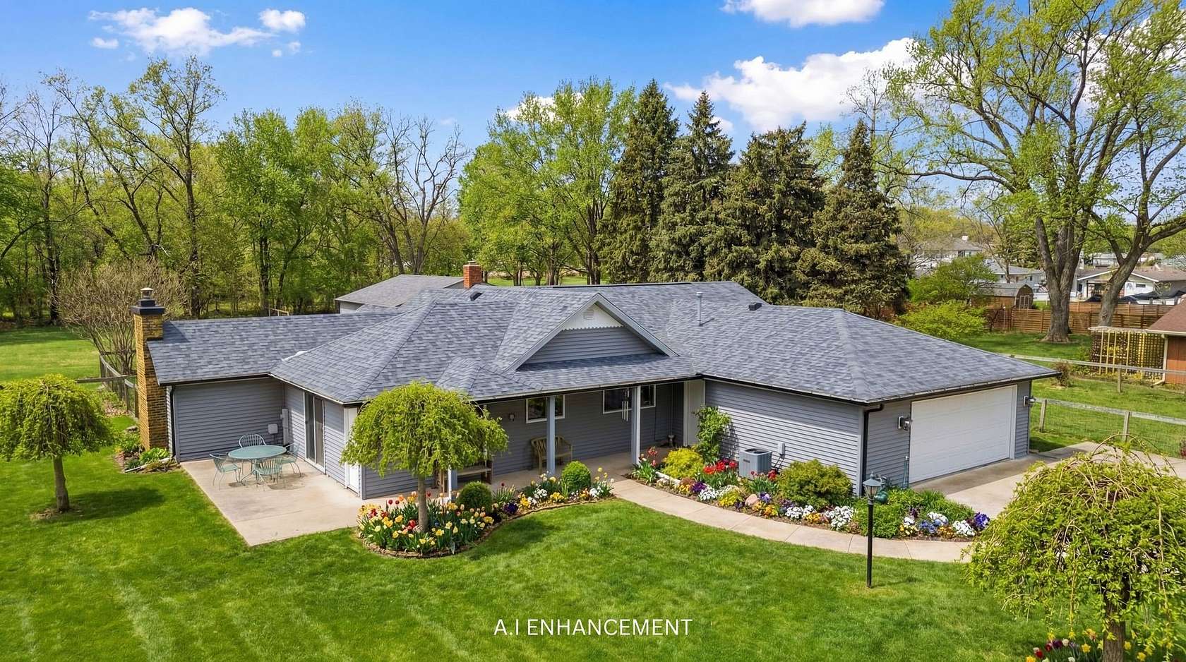 2.2 Acres of Residential Land with Home for Sale in Sterling, Illinois