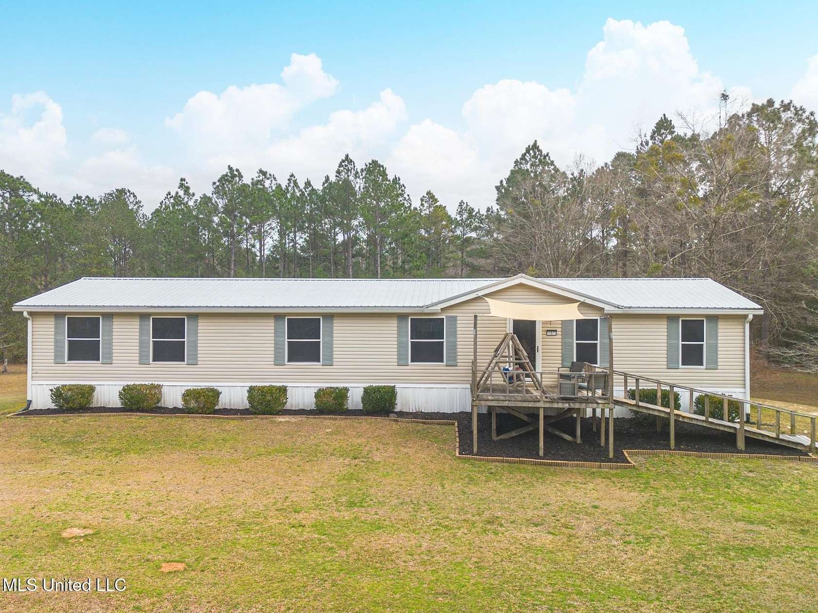 7.3 Acres of Residential Land with Home for Sale in Biloxi, Mississippi