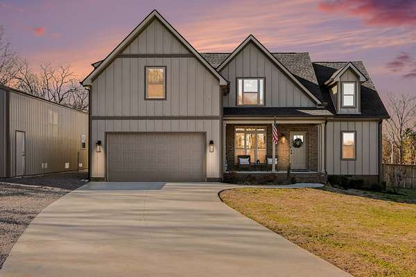 3 Acres of Residential Land with Home for Sale in Lebanon, Tennessee