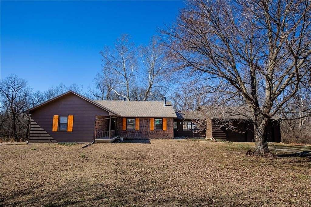 3 Acres of Residential Land with Home for Sale in Pleasanton, Kansas