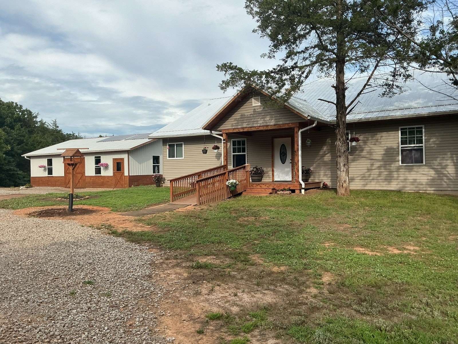 29.4 Acres of Agricultural Land with Home for Sale in Magazine, Arkansas