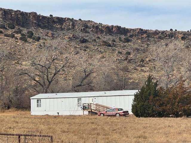 4 Acres of Residential Land with Home for Sale in Tucumcari, New Mexico