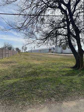 0.28 Acres of Residential Land for Sale in Bardwell, Texas