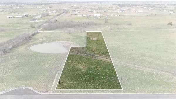 2 Acres of Residential Land for Sale in Decatur, Texas