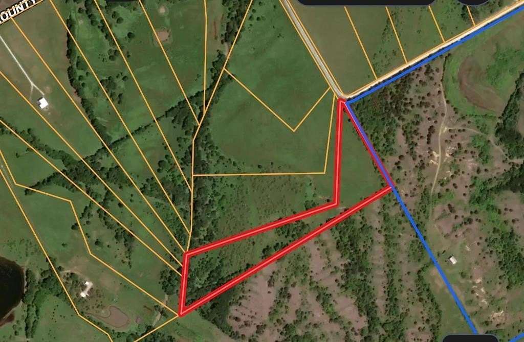 11 Acres of Recreational & Residential Land for Sale in Grandview, Texas