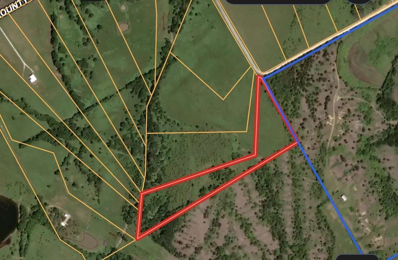 11 Acres of Recreational & Residential Land for Sale in Grandview, Texas