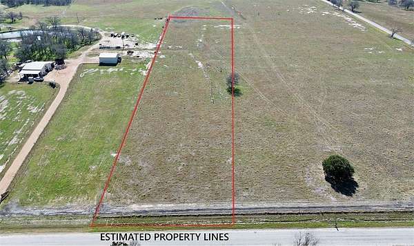 4 Acres of Agricultural Land for Sale in Giddings, Texas