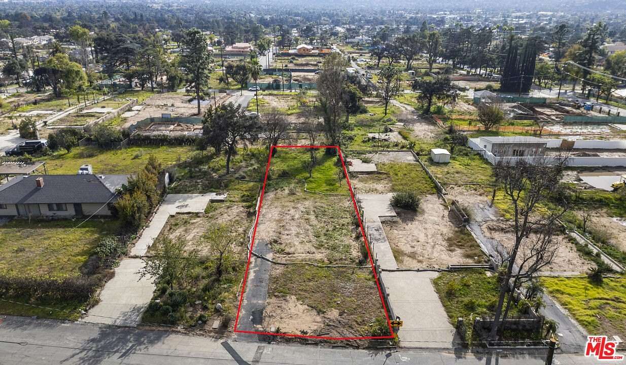 0.22 Acres of Residential Land for Sale in Altadena, California