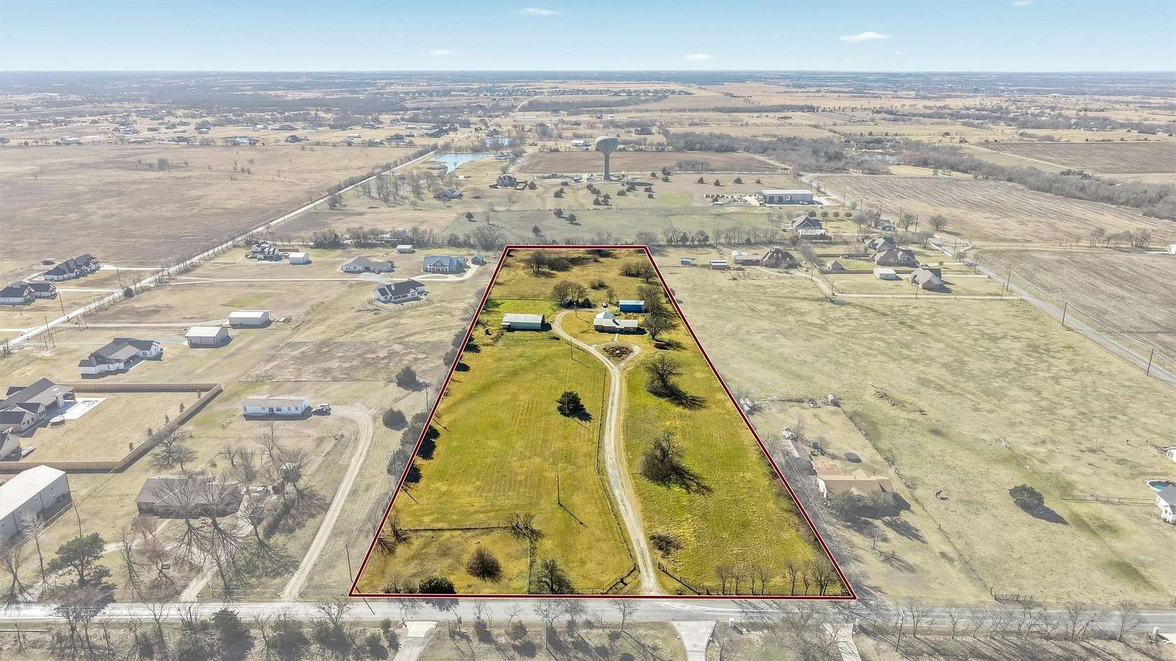 10 Acres of Improved Land for Sale in Gunter, Texas
