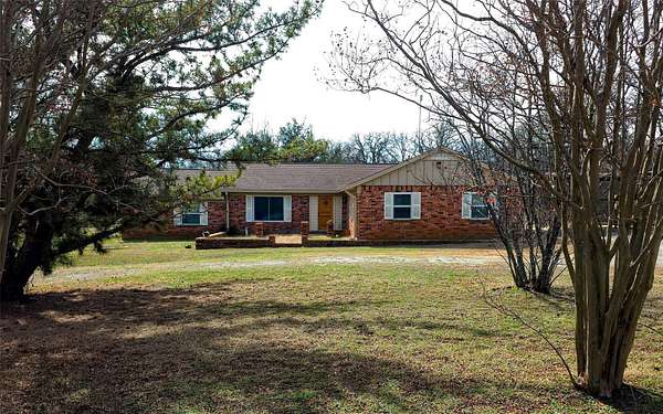 4.23 Acres of Land with Home for Sale in Mineral Wells, Texas