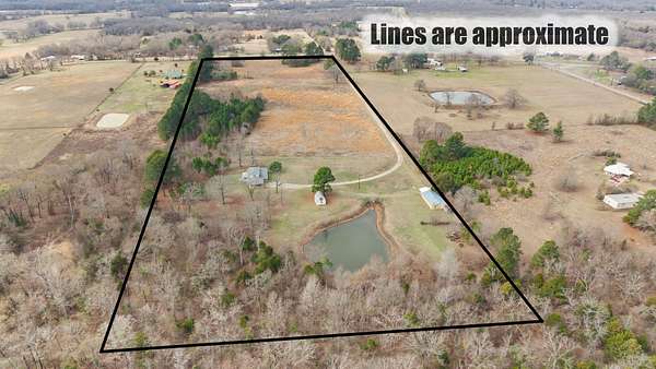 20.5 Acres of Land with Home for Sale in Alba, Texas