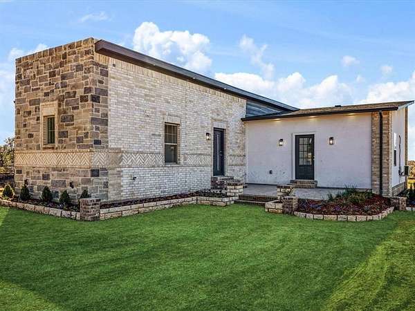 1.74 Acres of Residential Land with Home for Sale in Wills Point, Texas