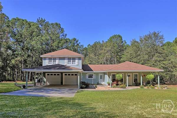 5 Acres of Residential Land with Home for Sale in Register, Georgia