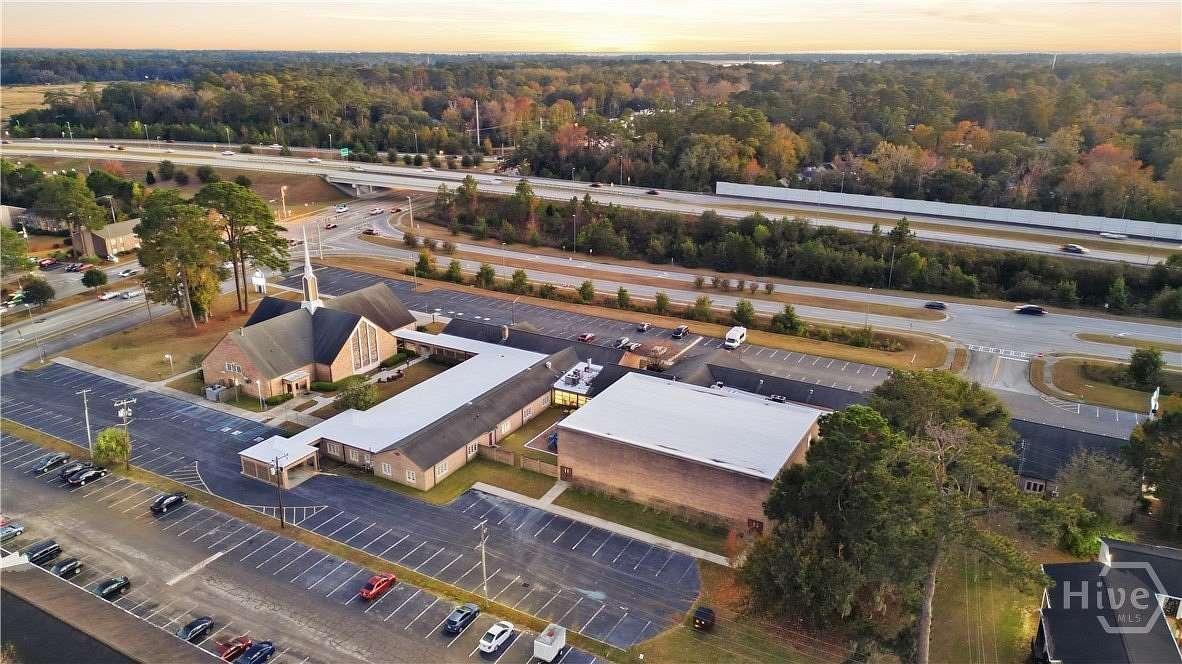 5.6 Acres of Improved Mixed-Use Land for Sale in Savannah, Georgia