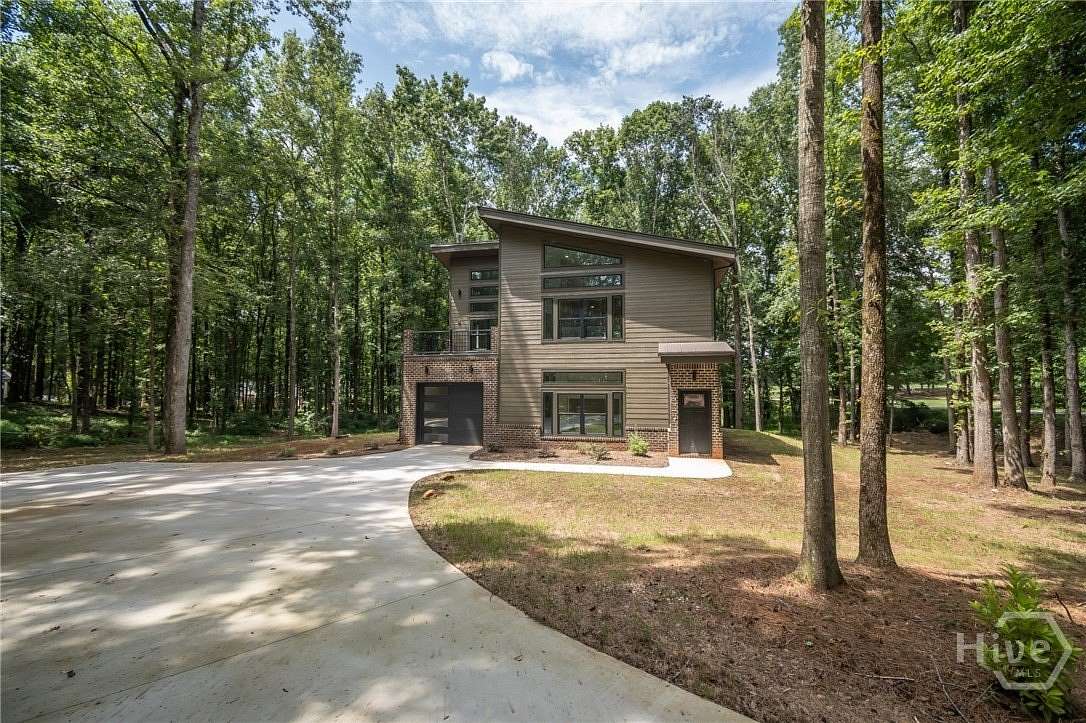 2 Acres of Land with Home for Sale in Athens, Georgia