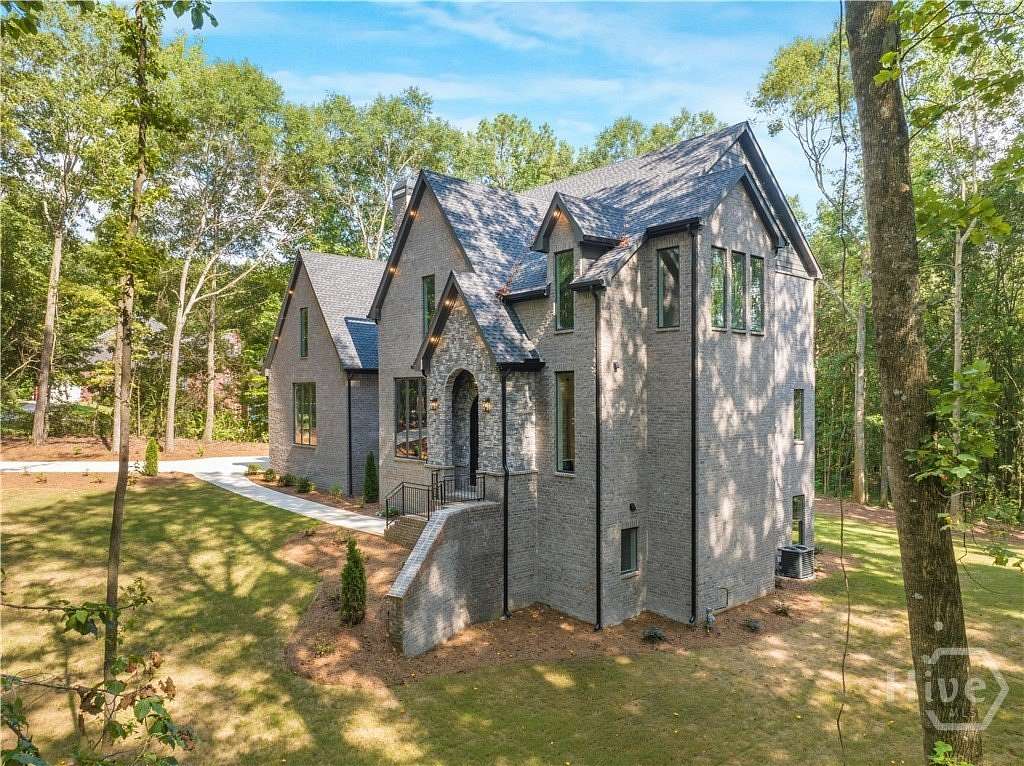 8.55 Acres of Residential Land with Home for Sale in Commerce, Georgia